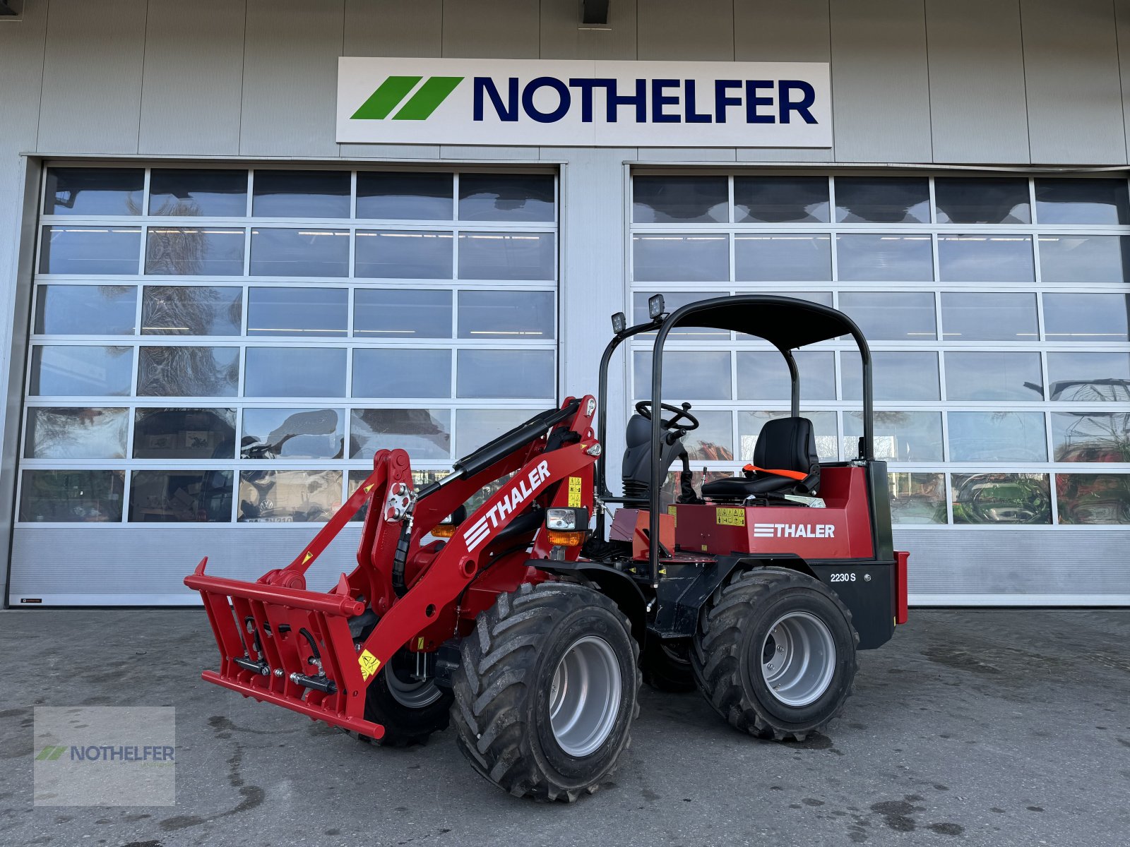 Hoflader des Typs Thaler 2230 S, Neumaschine in Pforzen (Bild 1)