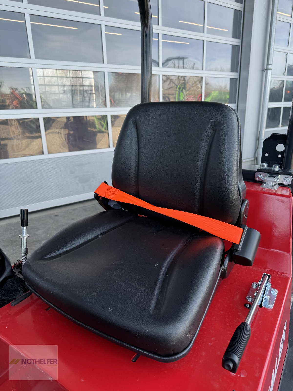 Hoflader des Typs Thaler 2230 S, Neumaschine in Pforzen (Bild 8)