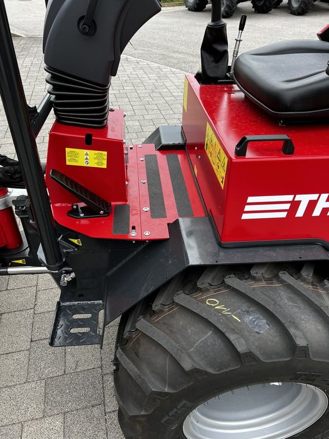 Hoflader of the type Thaler 2230 S, Neumaschine in Pischelsdorf (Picture 18)