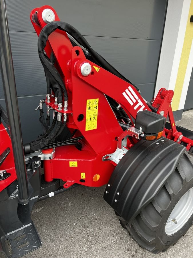 Hoflader of the type Thaler 2230 S, Neumaschine in Pischelsdorf (Picture 14)