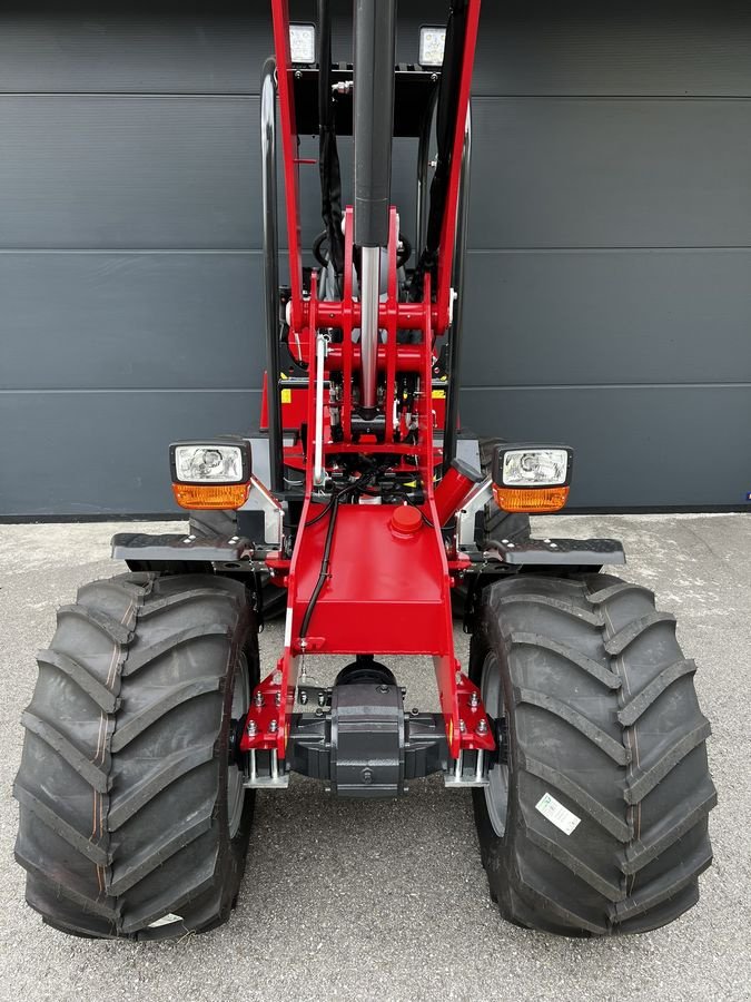 Hoflader of the type Thaler 2230 S, Neumaschine in Pischelsdorf (Picture 5)