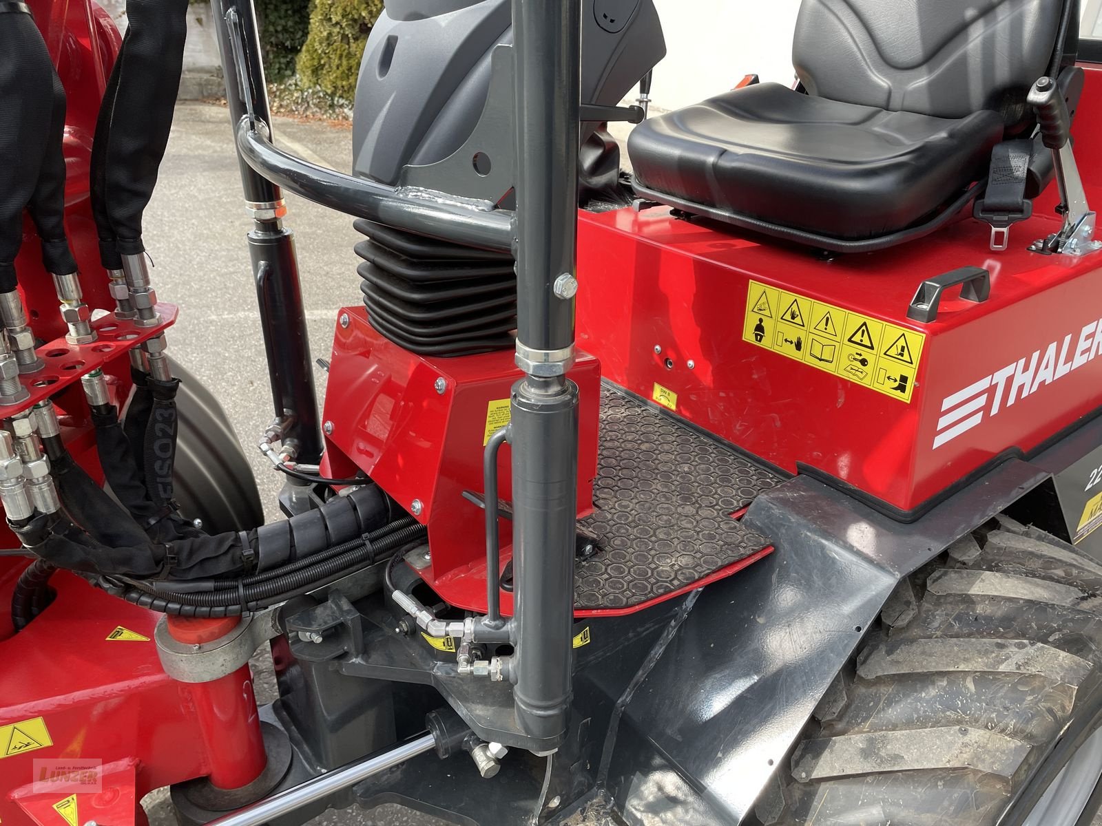 Hoflader des Typs Thaler 2230 S, Neumaschine in Kaumberg (Bild 12)