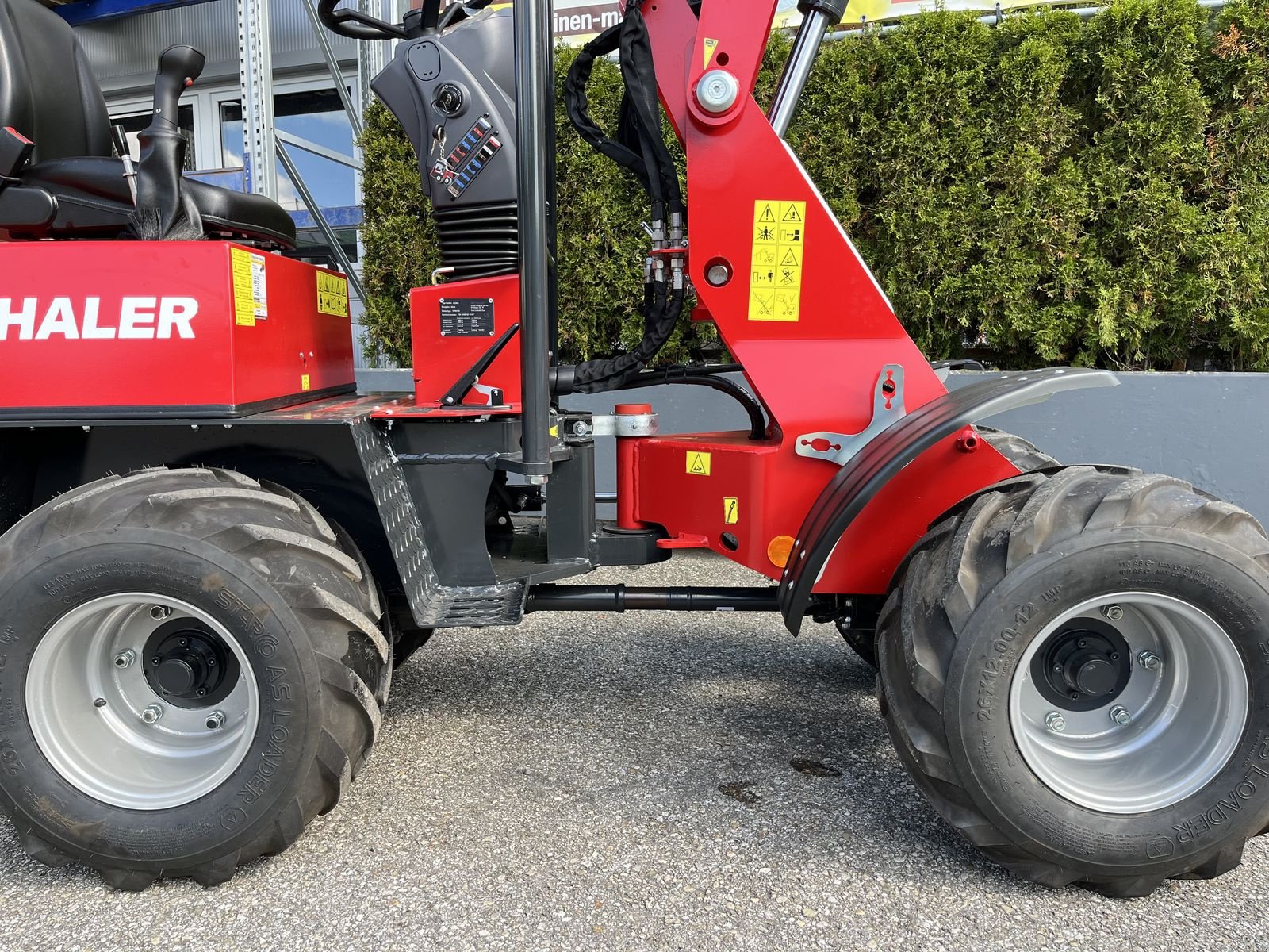 Hoflader of the type Thaler 2320/S, Neumaschine in Bad Leonfelden (Picture 7)