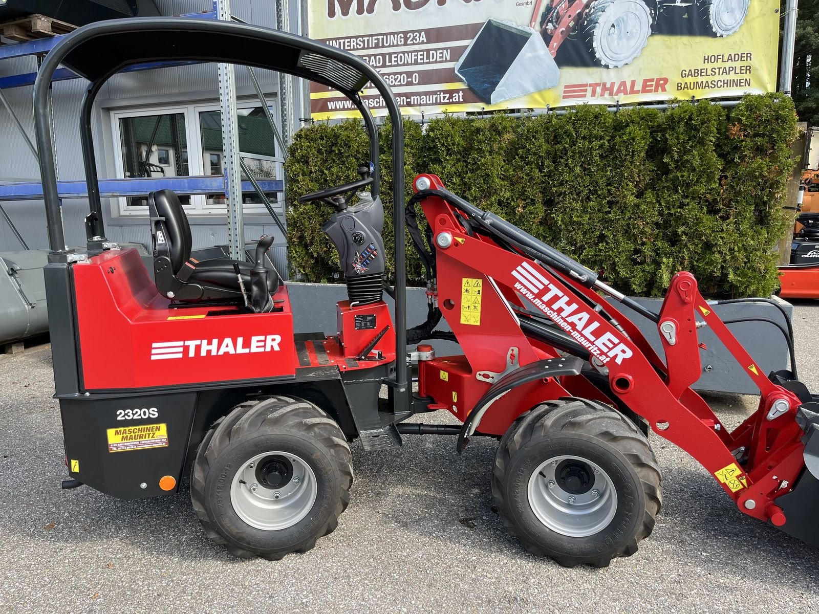 Hoflader of the type Thaler 2320/S, Neumaschine in Bad Leonfelden (Picture 3)