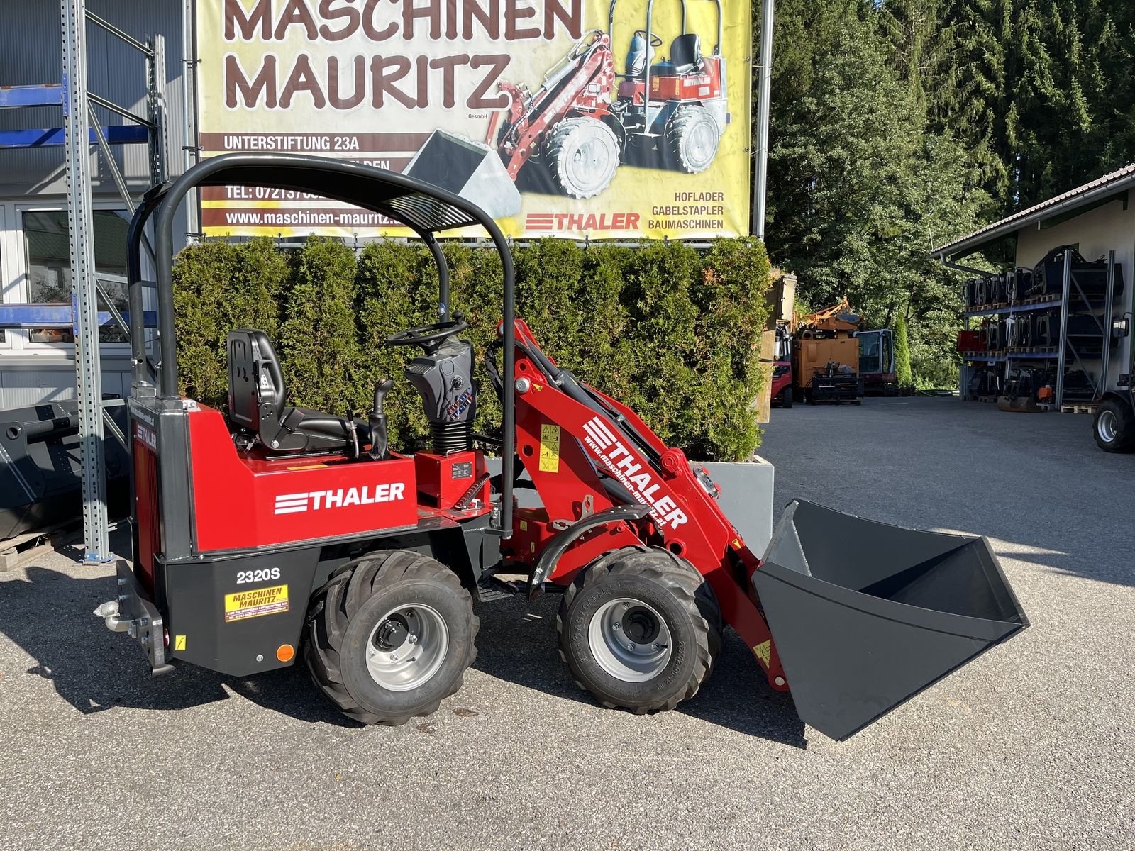 Hoflader of the type Thaler 2320/S, Neumaschine in Bad Leonfelden (Picture 1)