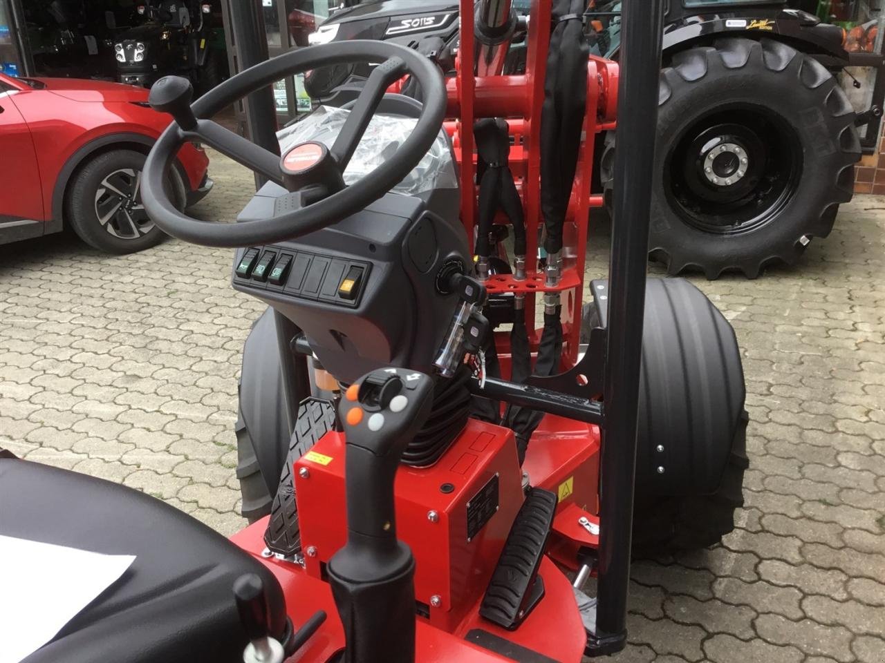 Hoflader des Typs Thaler 2838S, Neumaschine in Hartkirchen (Bild 10)