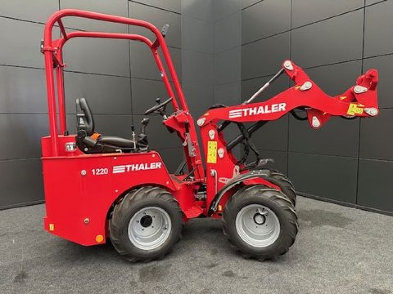 Hoflader του τύπου Thaler Hoflader 1220 19PS 750kg Hubkraft, Neumaschine σε Tamsweg