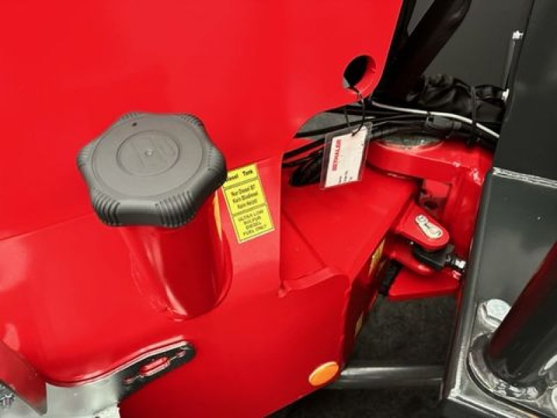 Hoflader of the type Thaler Hoflader 3448S DPF 48PS 2.900kg Hubkraft, Neumaschine in Tamsweg (Picture 9)