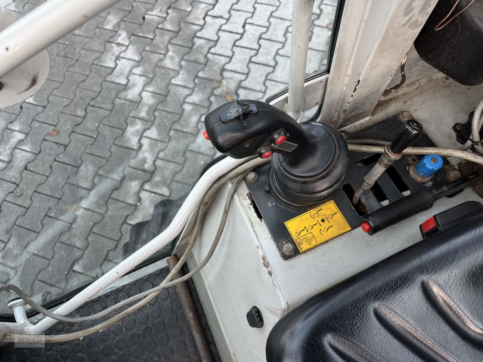 Hoflader of the type Thaler KL 351 TA Radteleskoplader, Gebrauchtmaschine in Burgkirchen (Picture 16)