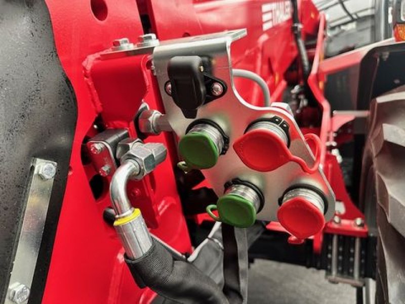 Hoflader of the type Thaler Teleskoplader 4275T 72PS 4.000kg Hubkraft, Neumaschine in Tamsweg (Picture 7)