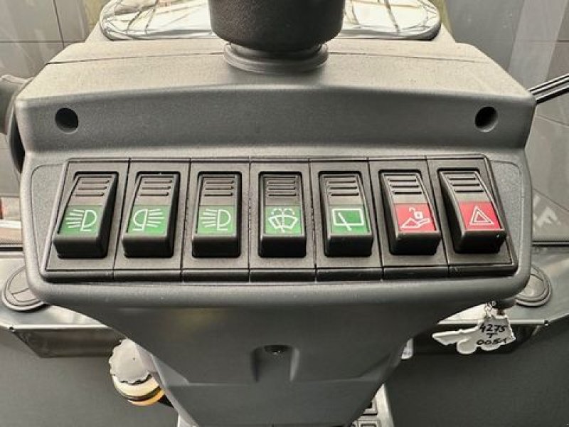 Hoflader типа Thaler Teleskoplader 4275T 72PS 4.000kg Hubkraft, Neumaschine в Tamsweg (Фотография 18)