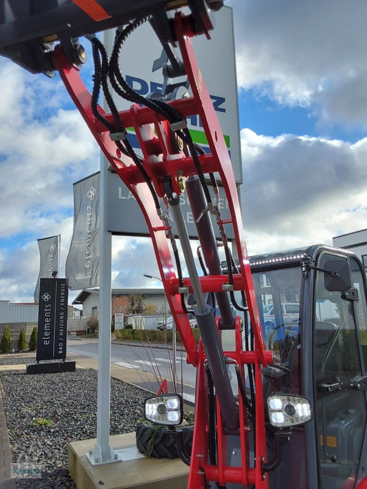 Hoflader des Typs Toyo 826 Cab. mit Schaufel & Gabel Top Ausstattung, Neumaschine in Landsberg (Bild 8)