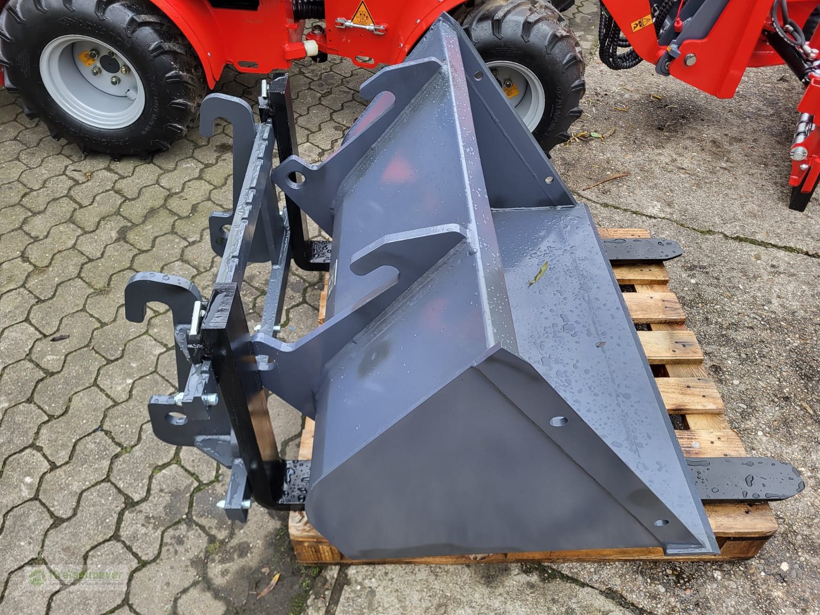 Hoflader des Typs Toyo 826-III Bügel Winter Aktion Schneeschild + StVZO + Werkzeugpaket NEU Allrad Kubota, Neumaschine in Feuchtwangen (Bild 12)