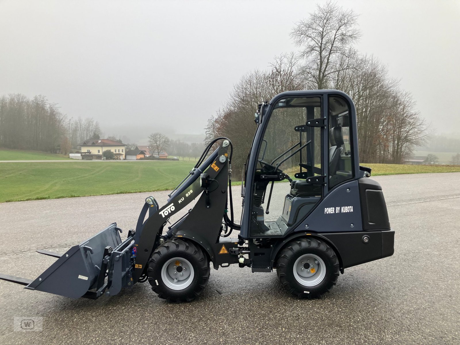 Hoflader of the type Toyo 826, Neumaschine in Zell an der Pram (Picture 2)