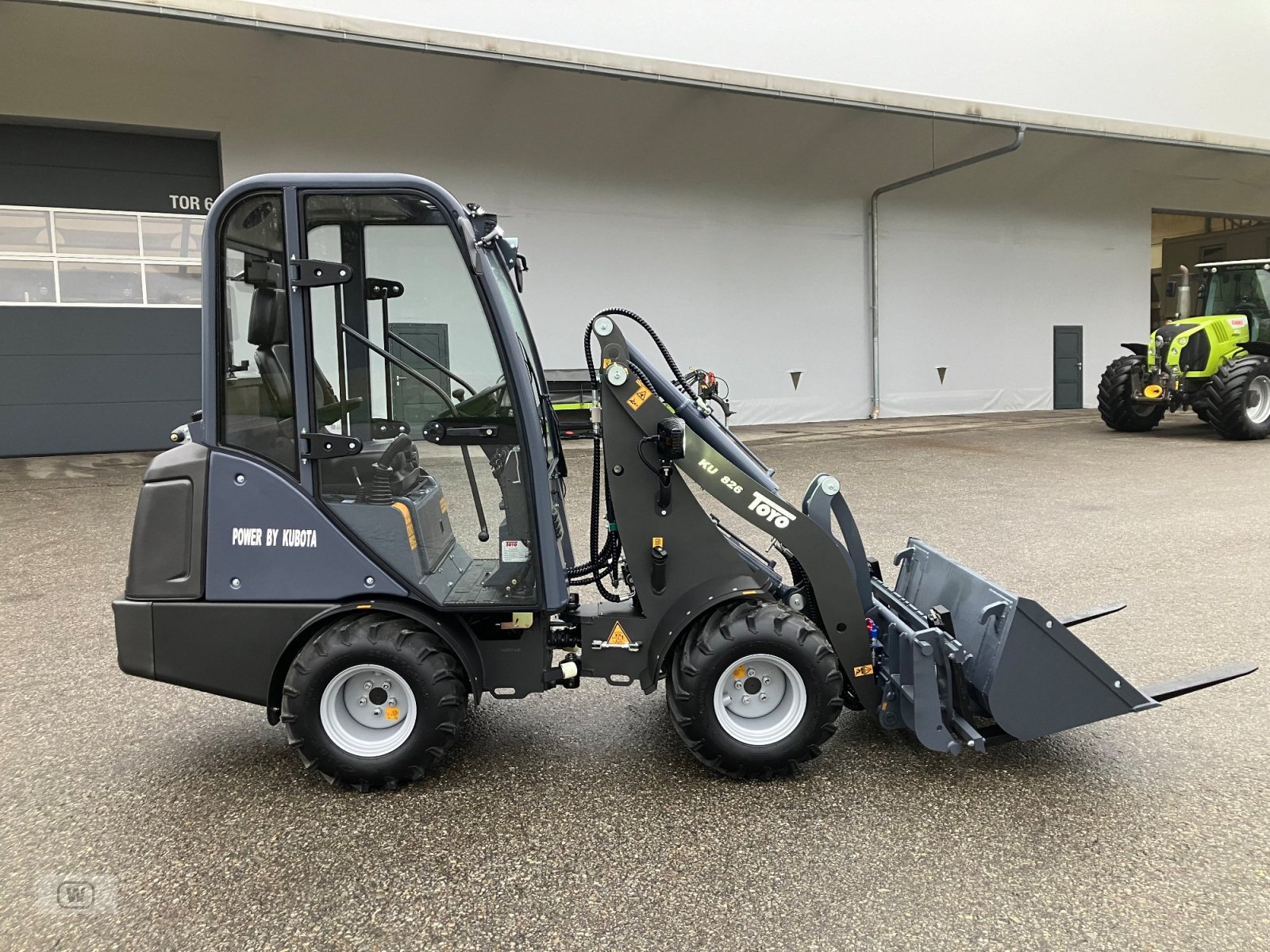 Hoflader of the type Toyo 826, Neumaschine in Zell an der Pram (Picture 7)