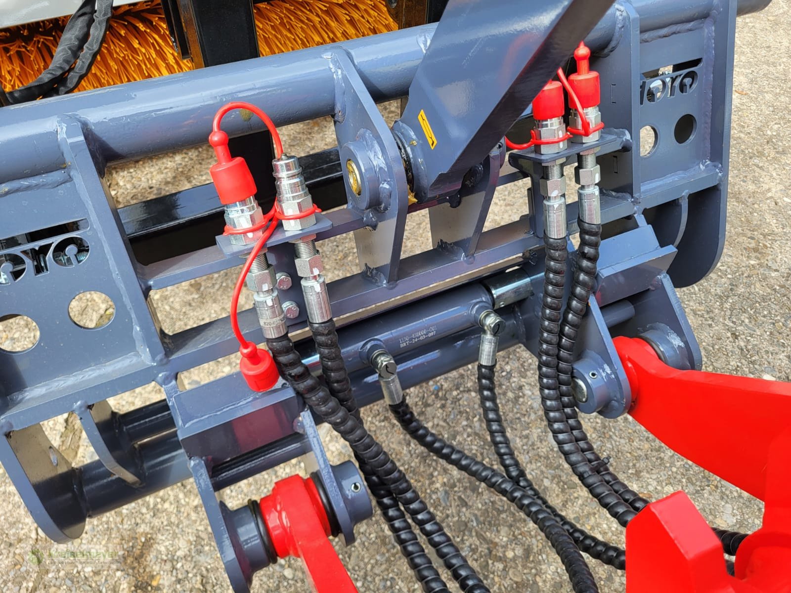 Hoflader of the type Toyo 836-III Kabine Kubota Motor + Werkzeug AKTION inkl. Schneeschild kostenlos, Neumaschine in Feuchtwangen (Picture 14)