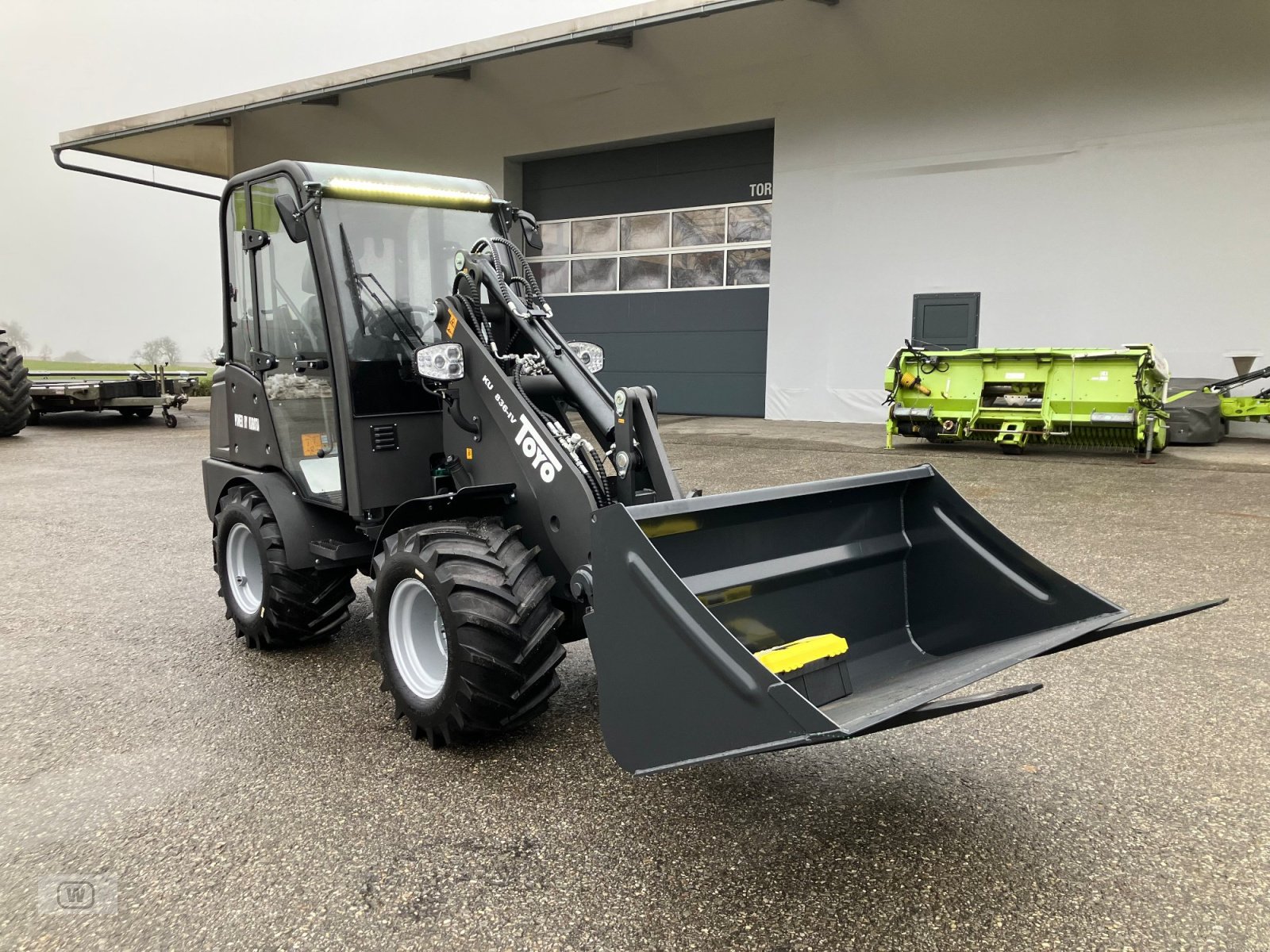 Hoflader Türe ait Toyo 836, Neumaschine içinde Zell an der Pram (resim 8)