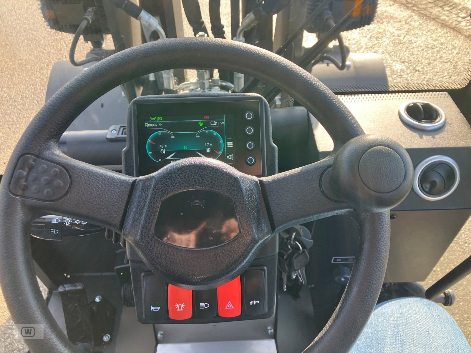 Hoflader des Typs Toyo 839 LP, Neumaschine in Zell an der Pram (Bild 31)