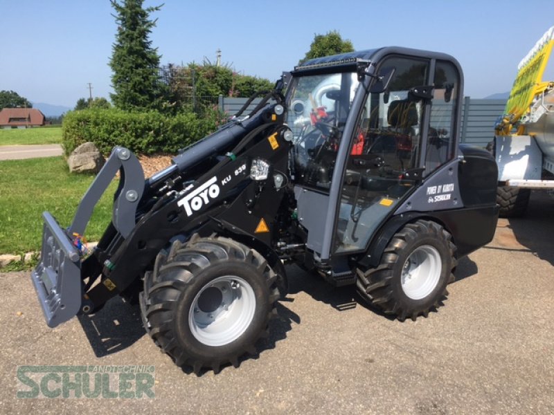 Hoflader of the type Toyo 839, Neumaschine in St. Märgen (Picture 1)