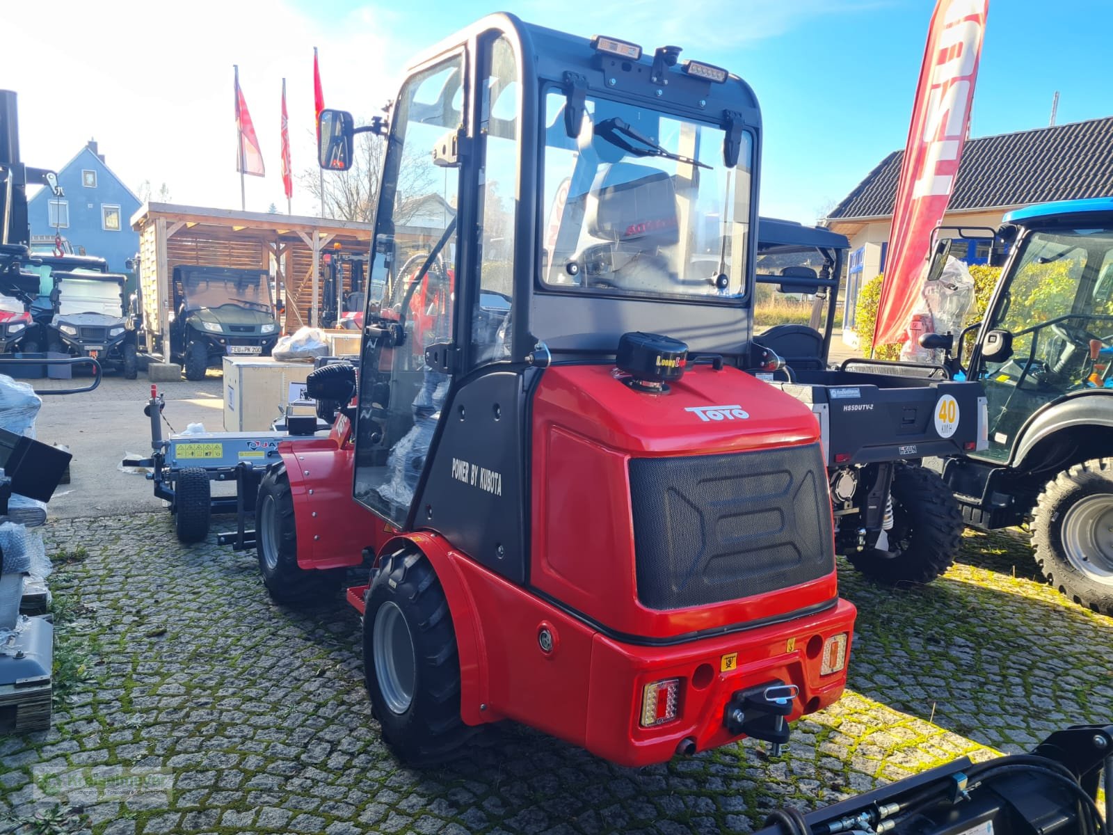 Hoflader des Typs Toyo 926 Kabine Euro-Aufnahme Sommeraktion + Schaufel + Palettengabel + Greifschaufel NEU, Neumaschine in Feuchtwangen (Bild 4)