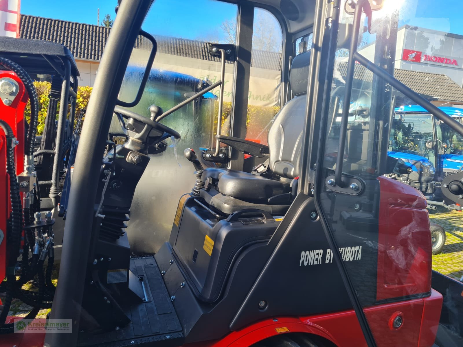 Hoflader des Typs Toyo 926 Kabine Euro-Aufnahme Winteraktion + Schaufel + Palettengabel + Schneeschild NEU, Neumaschine in Feuchtwangen (Bild 10)