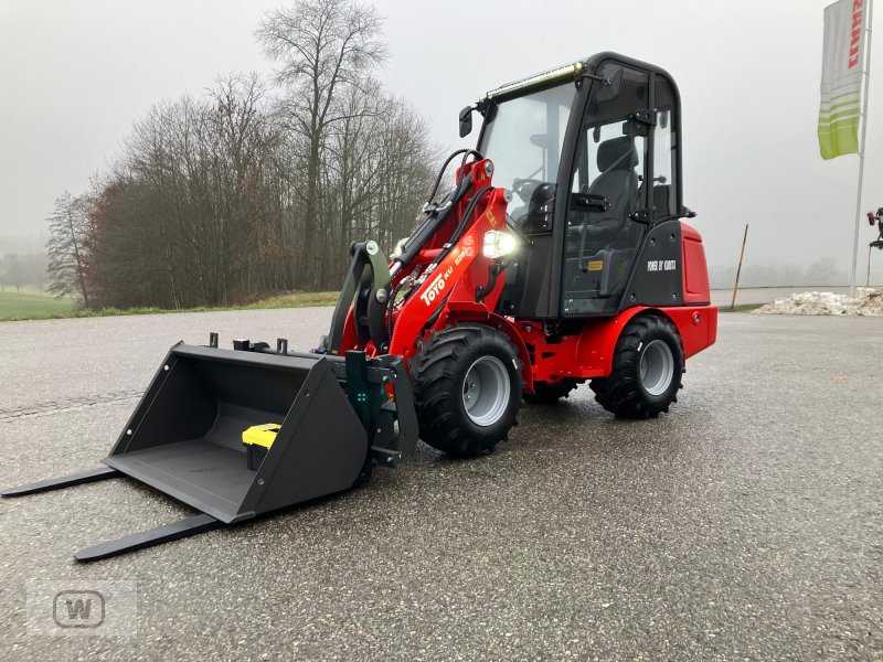 Hoflader des Typs Toyo 926, Neumaschine in Zell an der Pram (Bild 1)