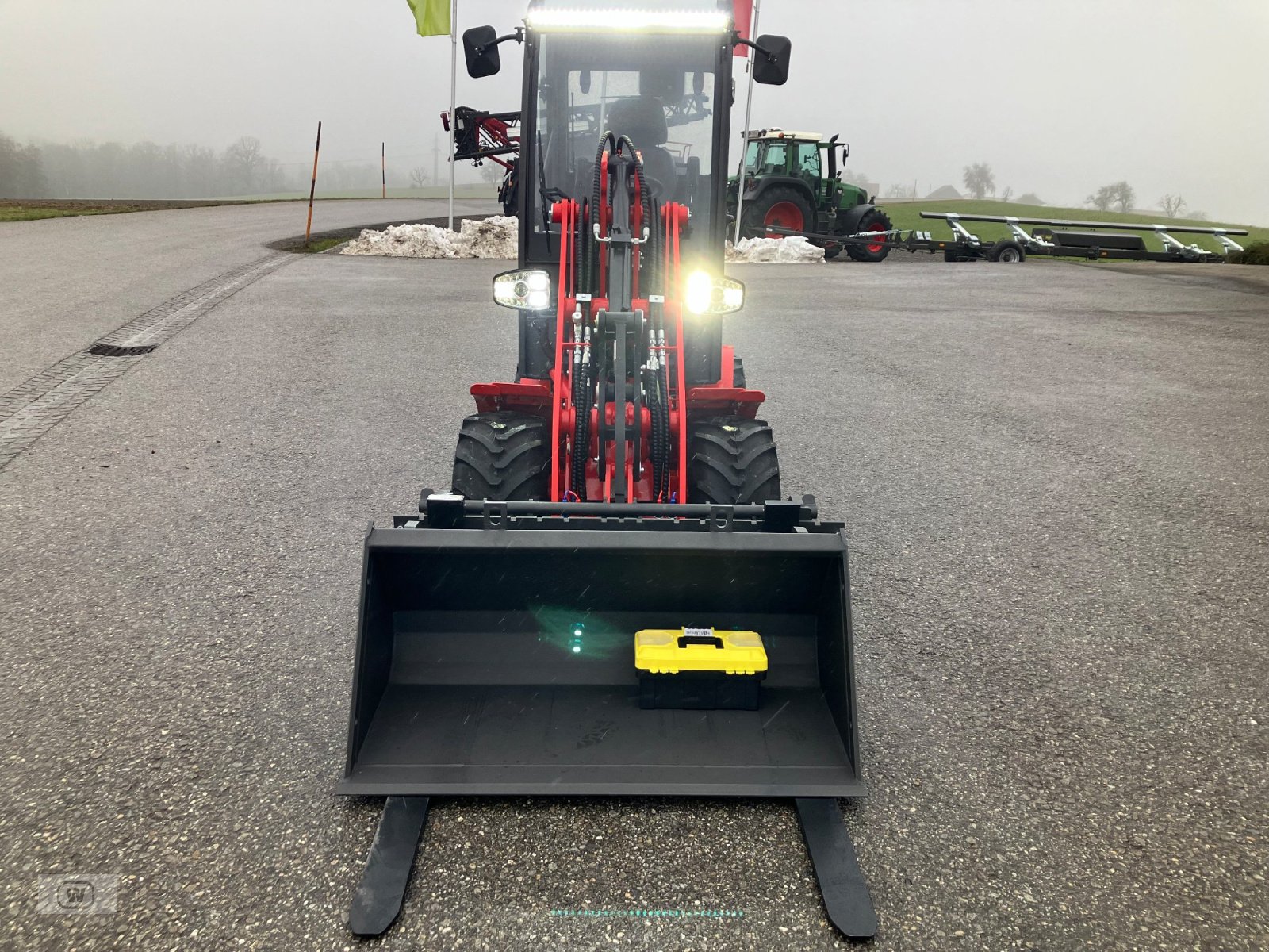 Hoflader Türe ait Toyo 926, Neumaschine içinde Zell an der Pram (resim 9)