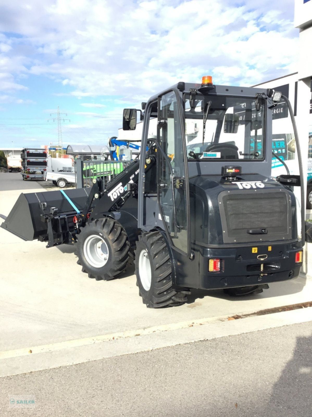 Hoflader des Typs Toyo KU 836 II Kubota Motor inkl. Schaufel & Gabel Black, Neumaschine in Landsberg (Bild 9)