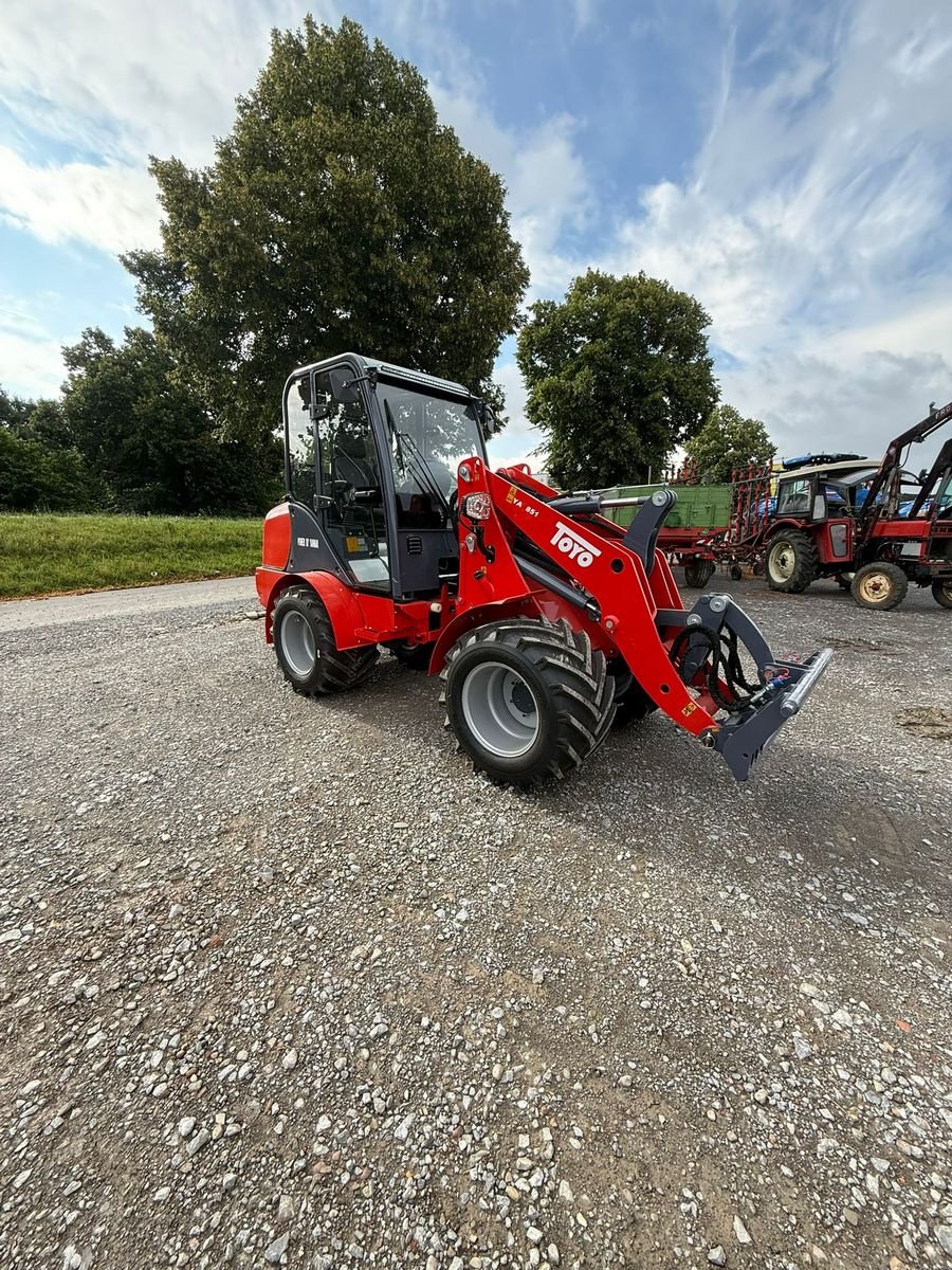 Hoflader of the type Toyo KU 851, Neumaschine in Nieheim Kreis Höxter (Picture 2)