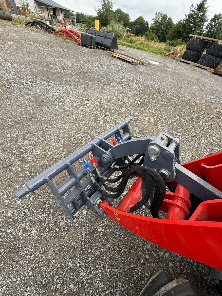 Hoflader of the type Toyo KU 851, Neumaschine in Nieheim Kreis Höxter (Picture 5)