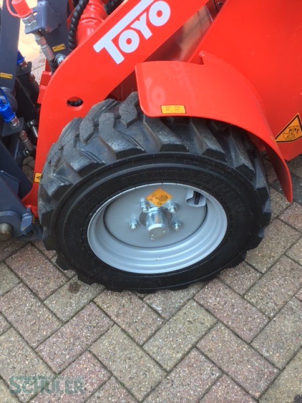 Hoflader of the type Toyo KU522, Neumaschine in St. Märgen (Picture 8)