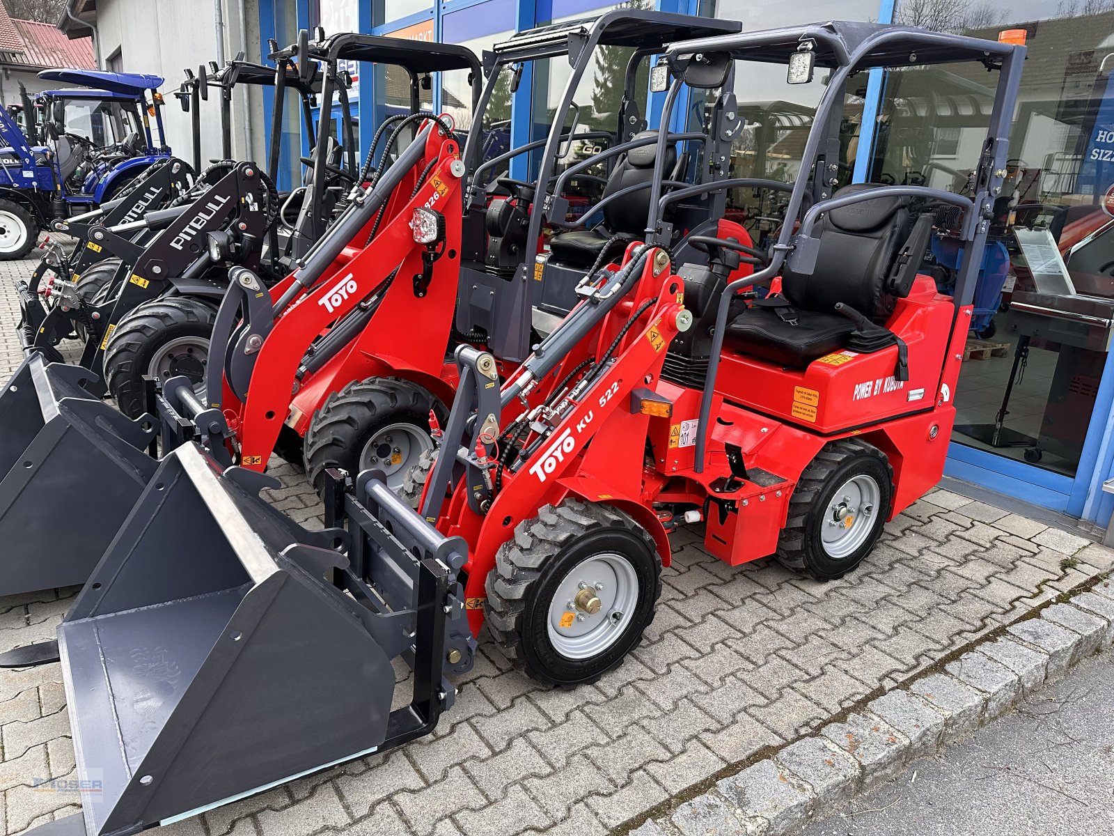 Hoflader des Typs Toyo Mini 522-II, Neumaschine in Massing (Bild 1)