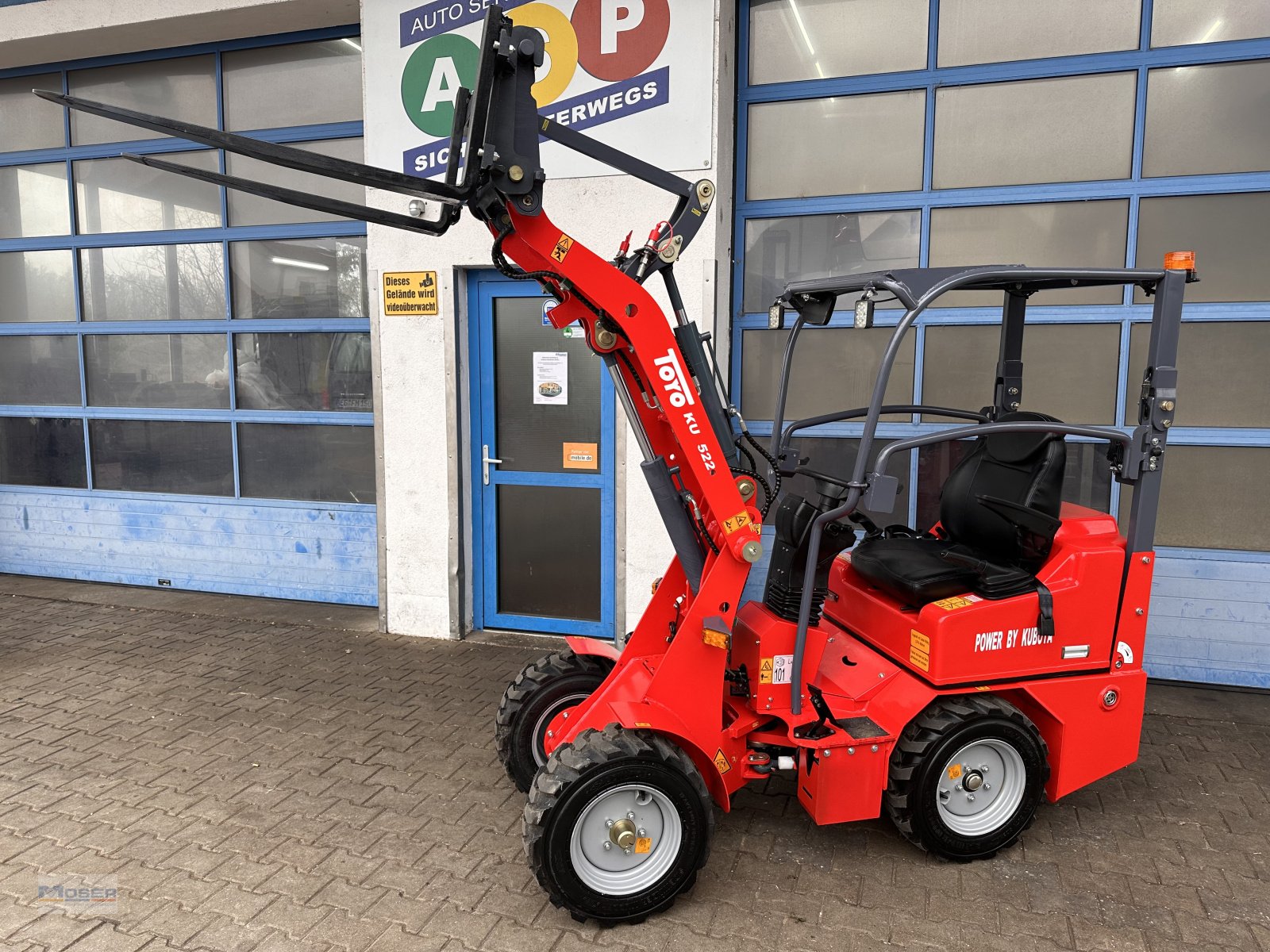 Hoflader des Typs Toyo Mini 522-II, Neumaschine in Massing (Bild 4)