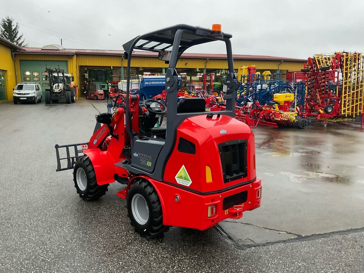 Hoflader of the type Trejon Flexitrac 1140 ION, Neumaschine in Zwettl (Picture 4)