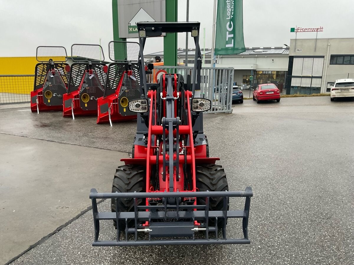 Hoflader of the type Trejon Flexitrac 1140 ION, Neumaschine in Zwettl (Picture 5)