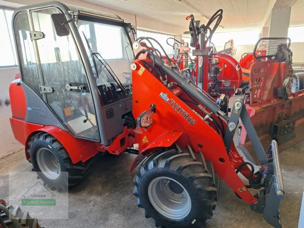 Hoflader typu Trejon Flexitrac 1226, Neumaschine w Schlitters (Zdjęcie 1)