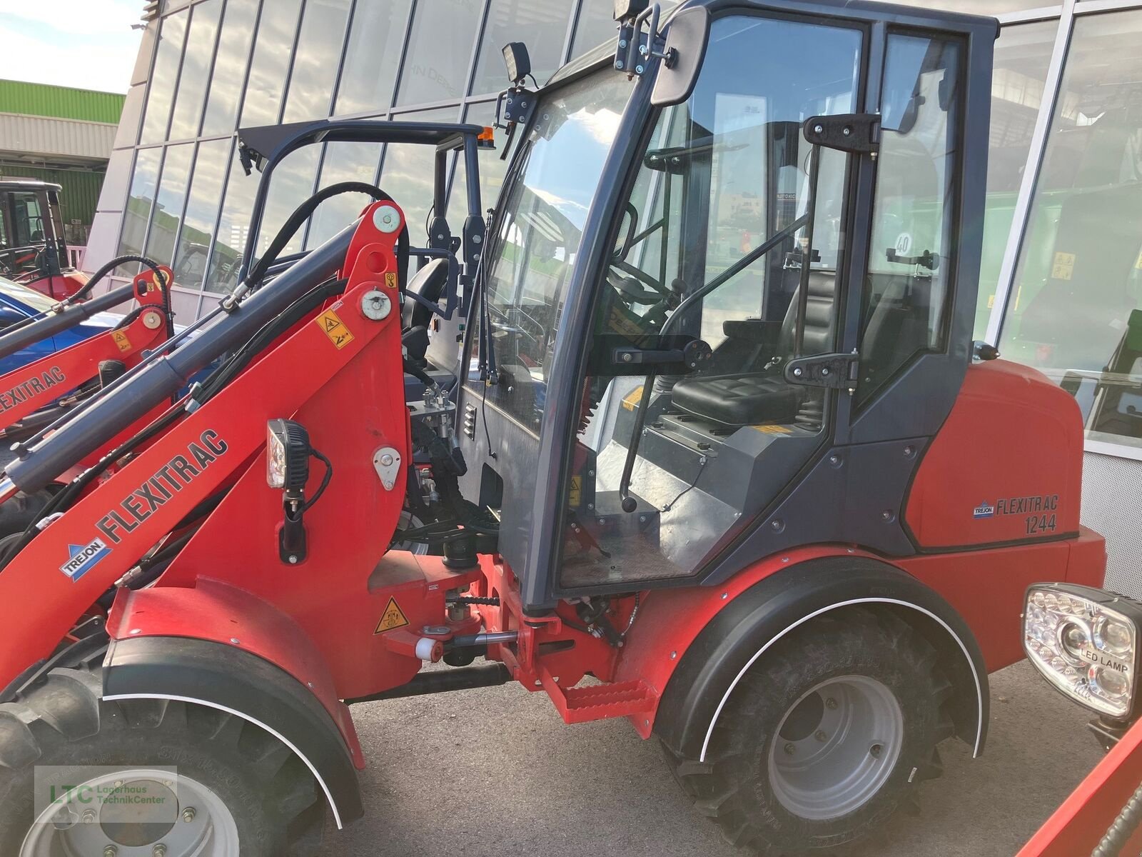 Hoflader типа Trejon Flexitrac 1244 Trejon, Vorführmaschine в Korneuburg (Фотография 7)
