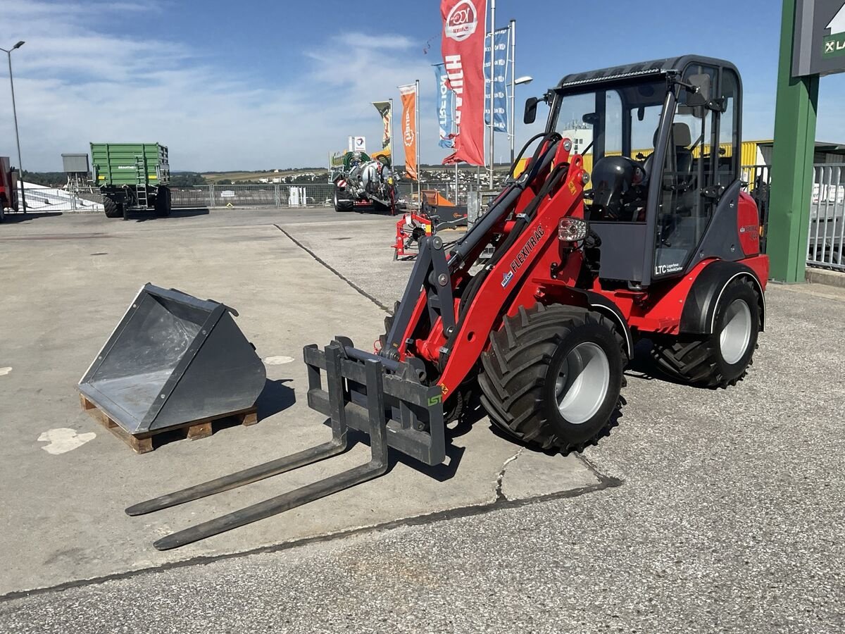 Hoflader of the type Trejon Flexitrac 1244, Gebrauchtmaschine in Zwettl (Picture 1)