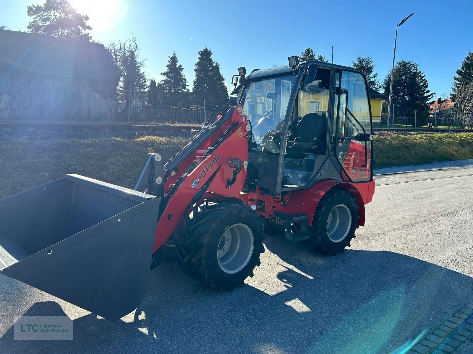 Hoflader Türe ait Trejon Flexitrac 1248, Vorführmaschine içinde Großpetersdorf (resim 1)