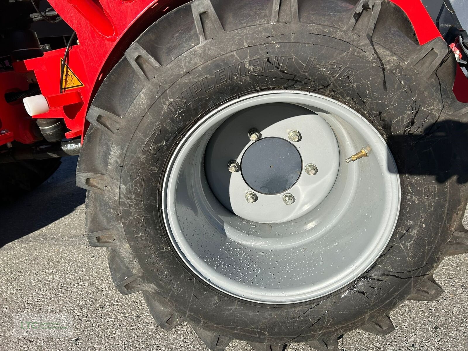 Hoflader Türe ait Trejon Flexitrac 1248, Vorführmaschine içinde Großpetersdorf (resim 8)