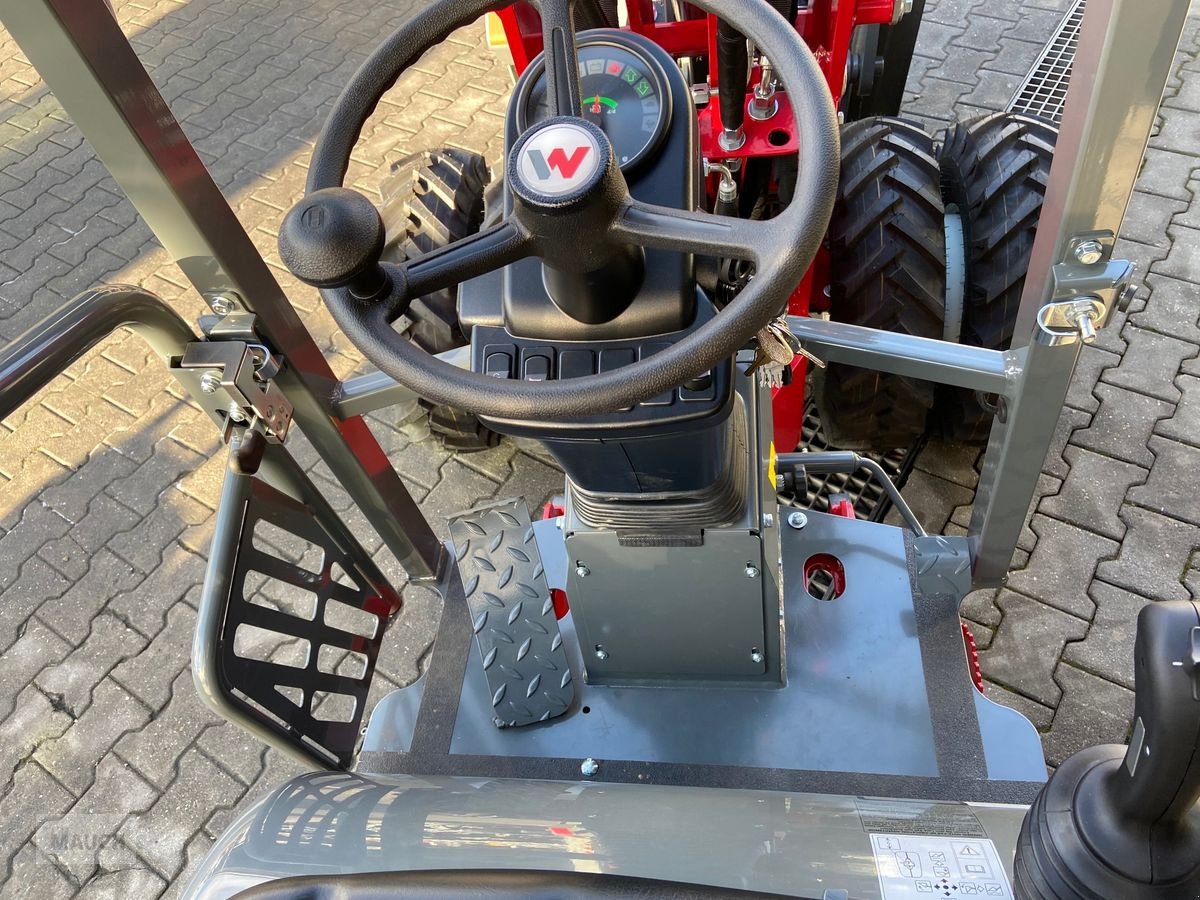 Hoflader of the type Weidemann  1140 light Hoftrac Aktion, Neumaschine in Burgkirchen (Picture 9)