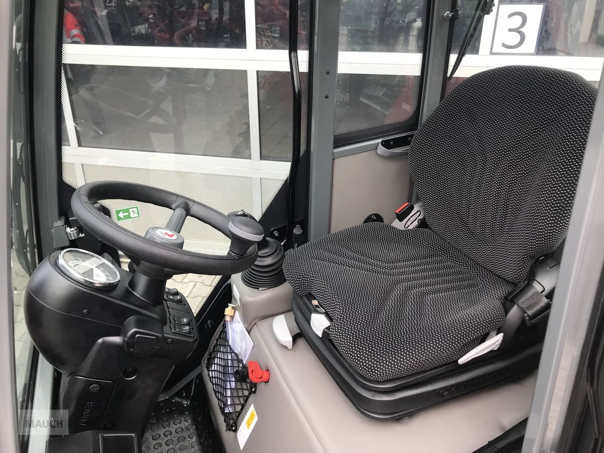 Hoflader of the type Weidemann  1160 Hoftrac, Neumaschine in Burgkirchen (Picture 9)