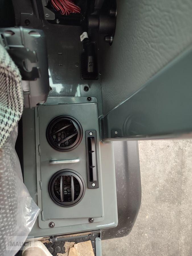 Hoflader des Typs Weidemann  1190e Elektro mit Kabine, Neumaschine in Burgkirchen (Bild 3)