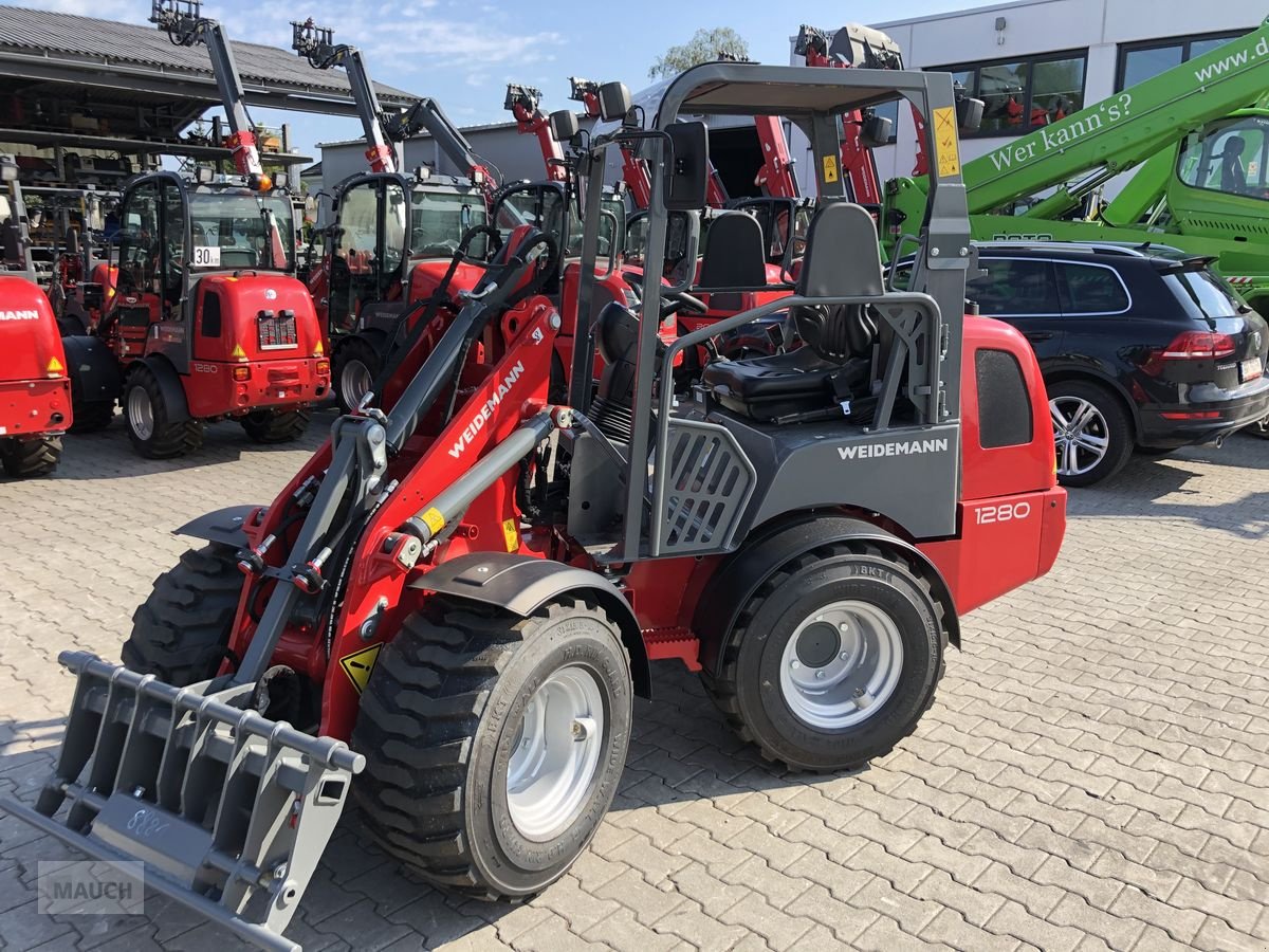 Hoflader des Typs Weidemann  1280 Hoftrac, Neumaschine in Burgkirchen (Bild 9)