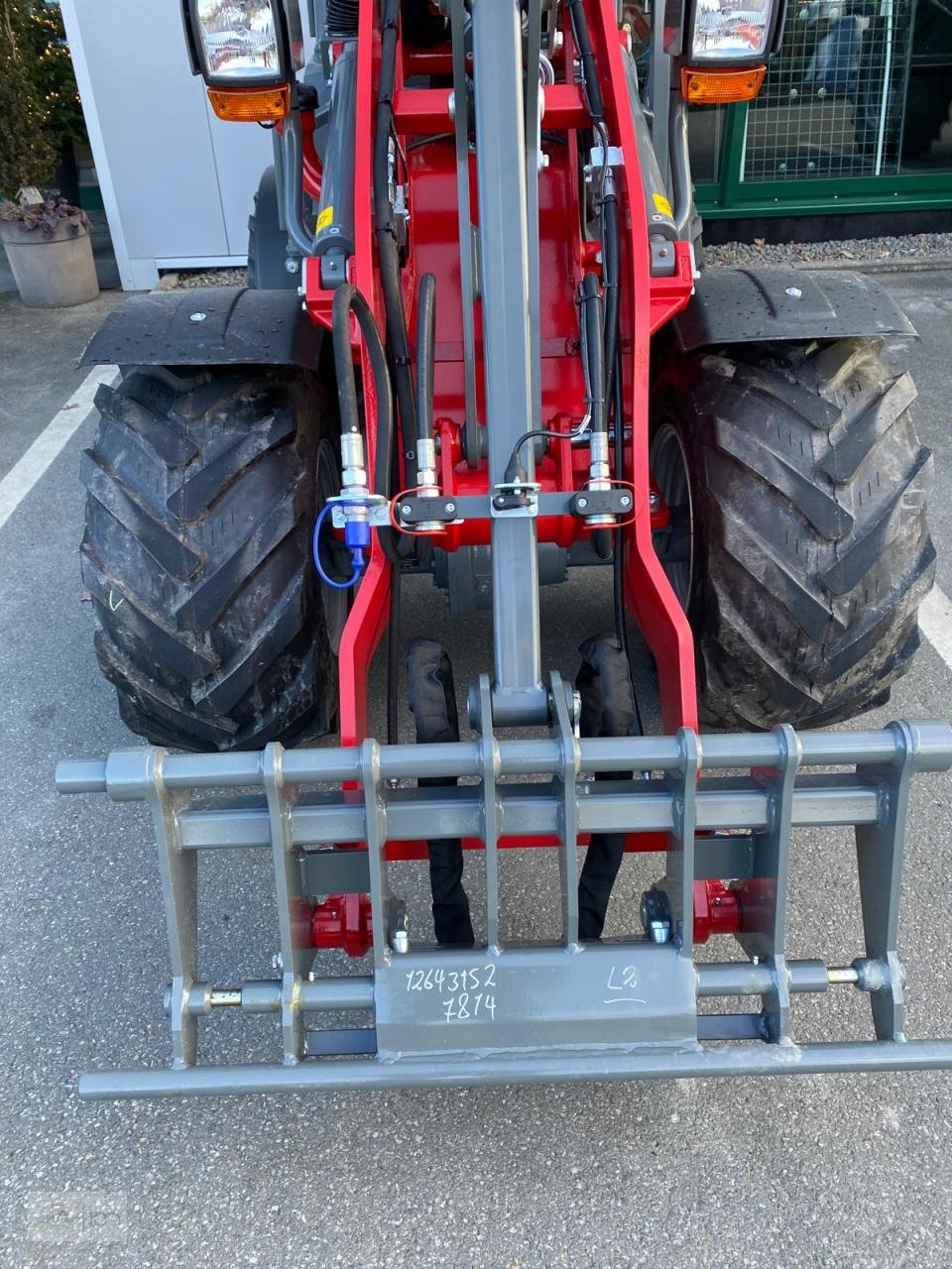 Hoflader of the type Weidemann  1280, Neumaschine in Eslohe–Bremke (Picture 2)