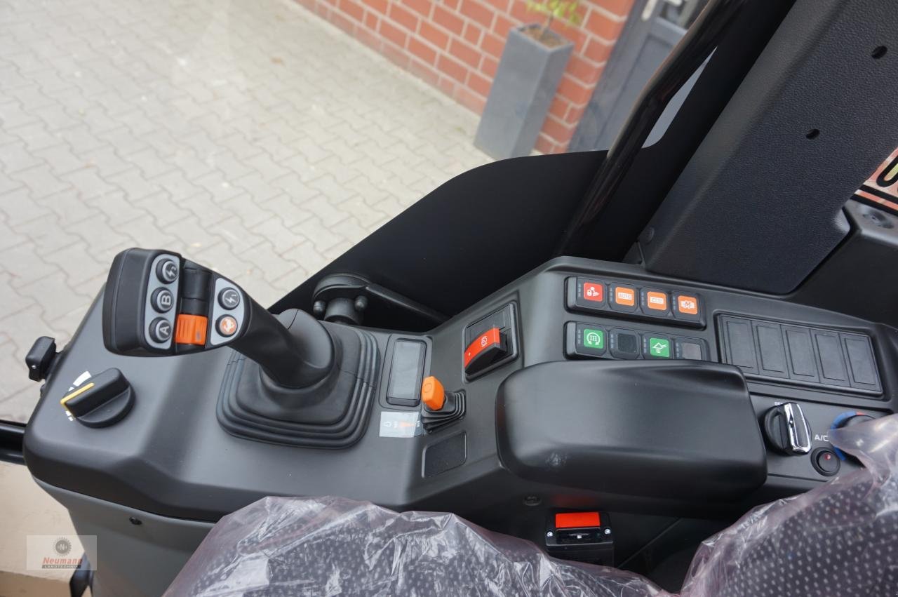 Hoflader of the type Weidemann  1390, Neumaschine in Barßel (Picture 6)