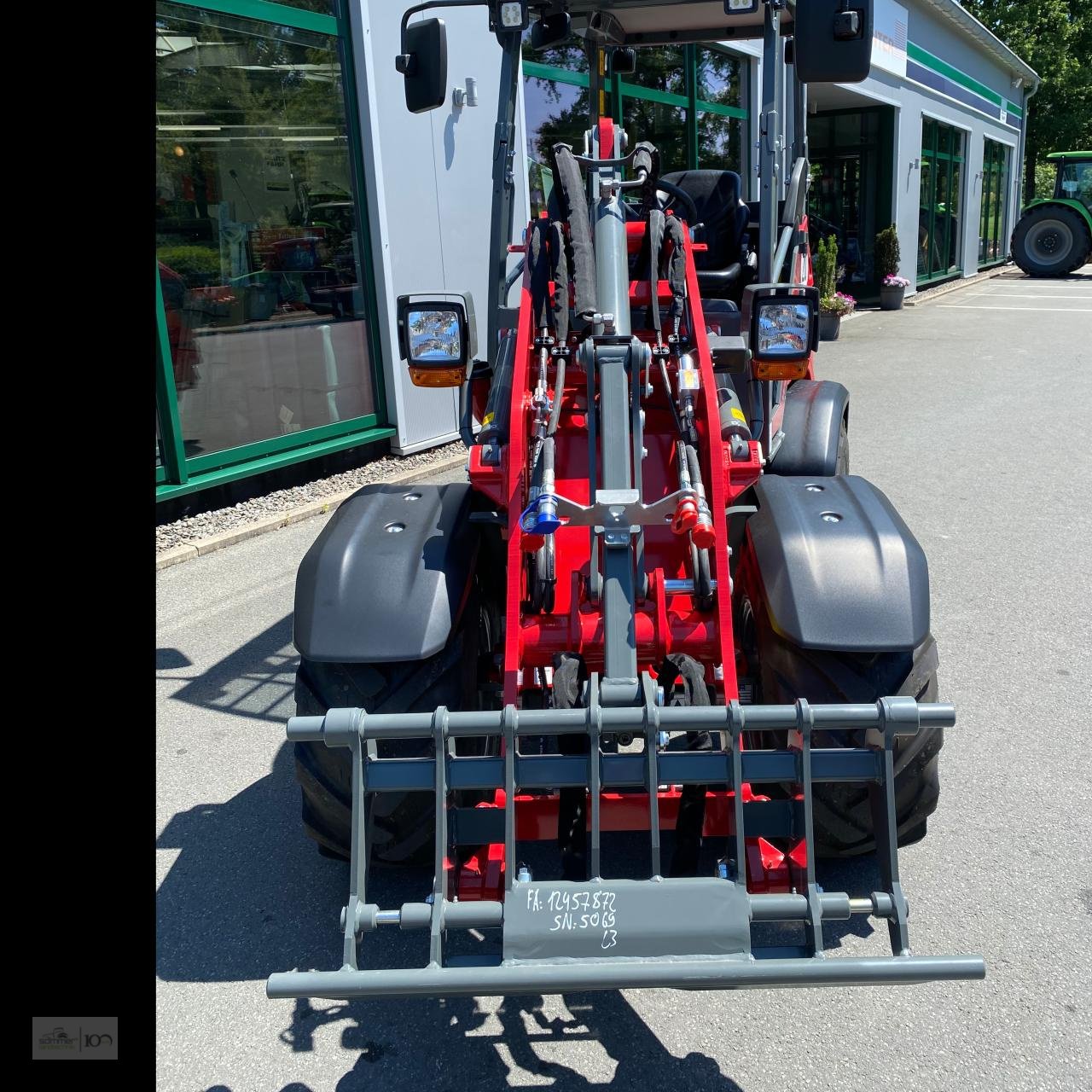 Hoflader Türe ait Weidemann  1390, Neumaschine içinde Eslohe–Bremke (resim 2)