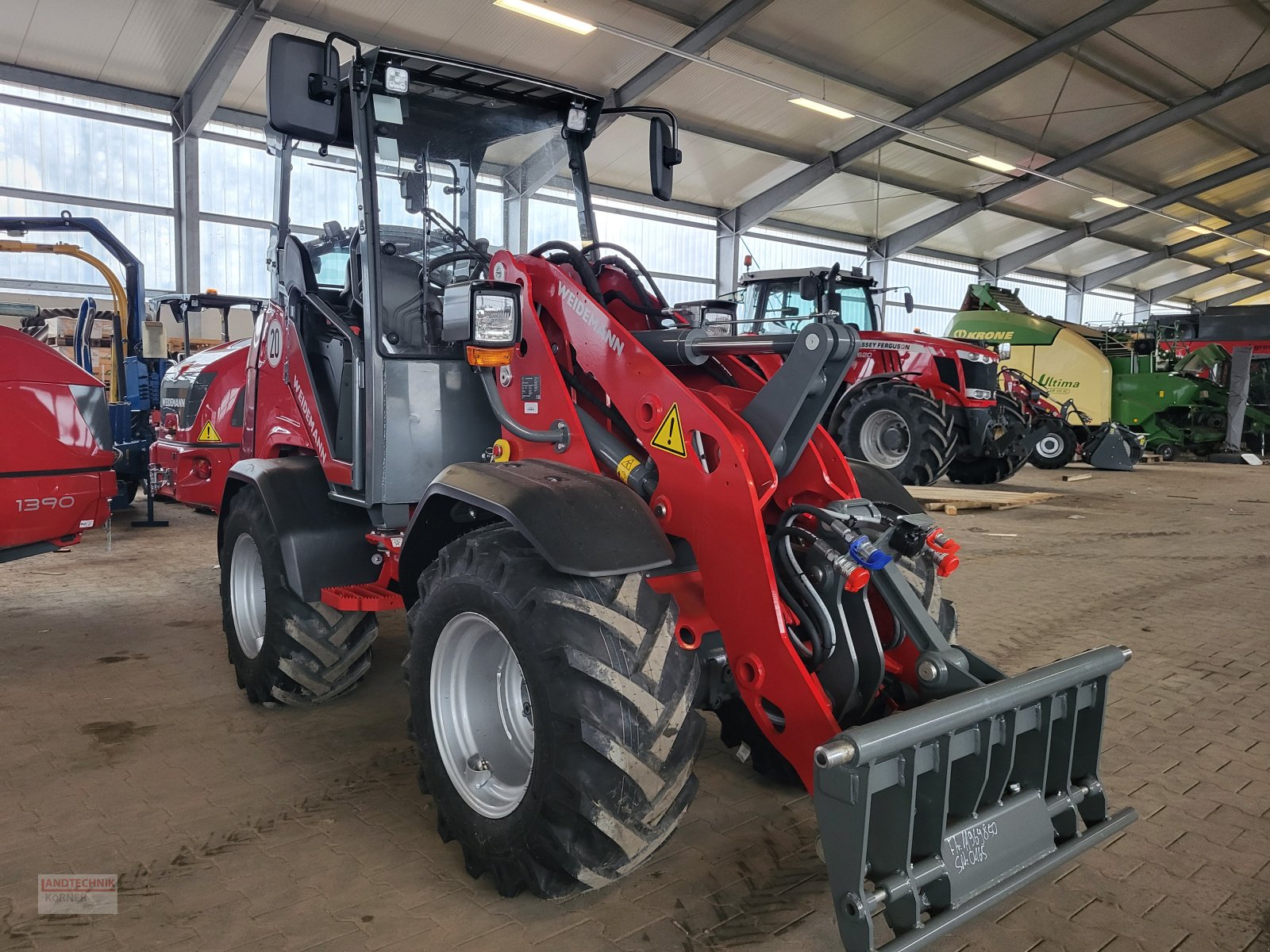 Hoflader of the type Weidemann  1390e, Neumaschine in Kirkel-Altstadt (Picture 4)