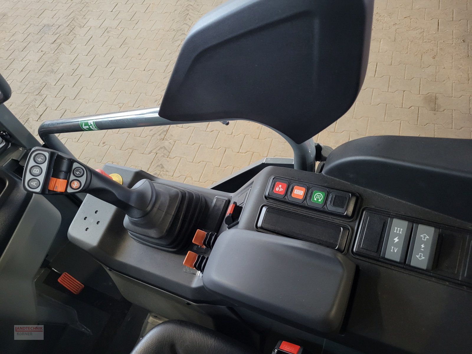 Hoflader of the type Weidemann  1390e, Neumaschine in Kirkel-Altstadt (Picture 16)