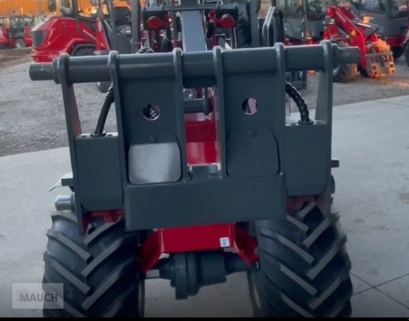 Hoflader of the type Weidemann  ECS Schnellwechselsystem KOSTENLOS-AKTION, Neumaschine in Burgkirchen (Picture 2)